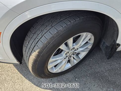 Used 2023 Cadillac XT6 Luxury FWD image 6