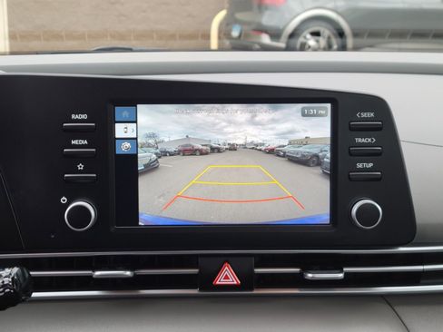 Certified 2025 Hyundai Elantra SE w/ Cargo Package image 20