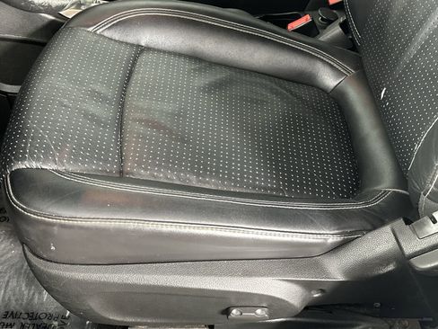 Used 2020 Chevrolet Sonic Premier image 16
