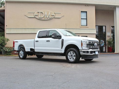 Used 2025 Ford F350 XLT AWD/4WD image 5