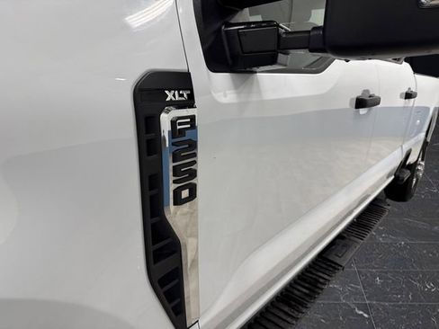 Used 2024 Ford F250 XLT image 35