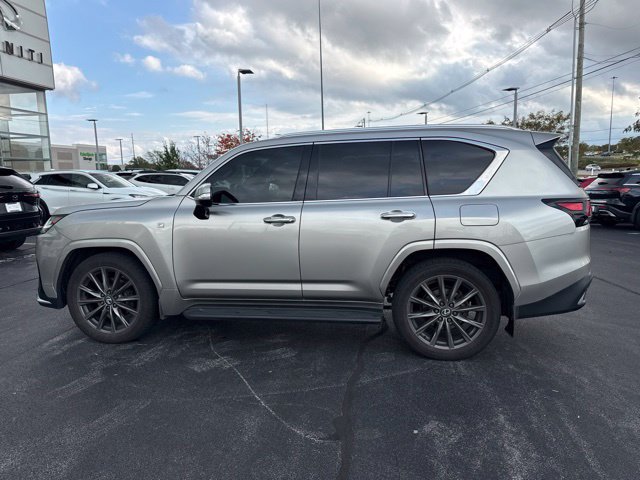Used 2024 Lexus LX 600 F Sport AWD/4WD image 9