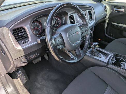 Used 2022 Dodge Charger R/T w/ Blacktop Package image 10