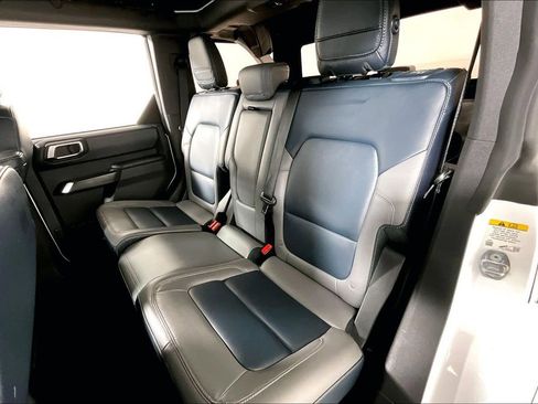 Used 2024 Ford Bronco Outer Banks image 26