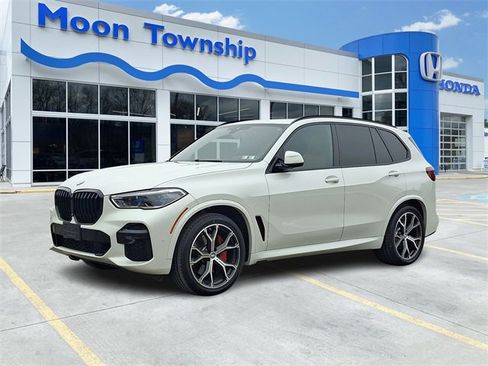 Used 2023 BMW X5 xDrive40i w/ Executive Package image 3