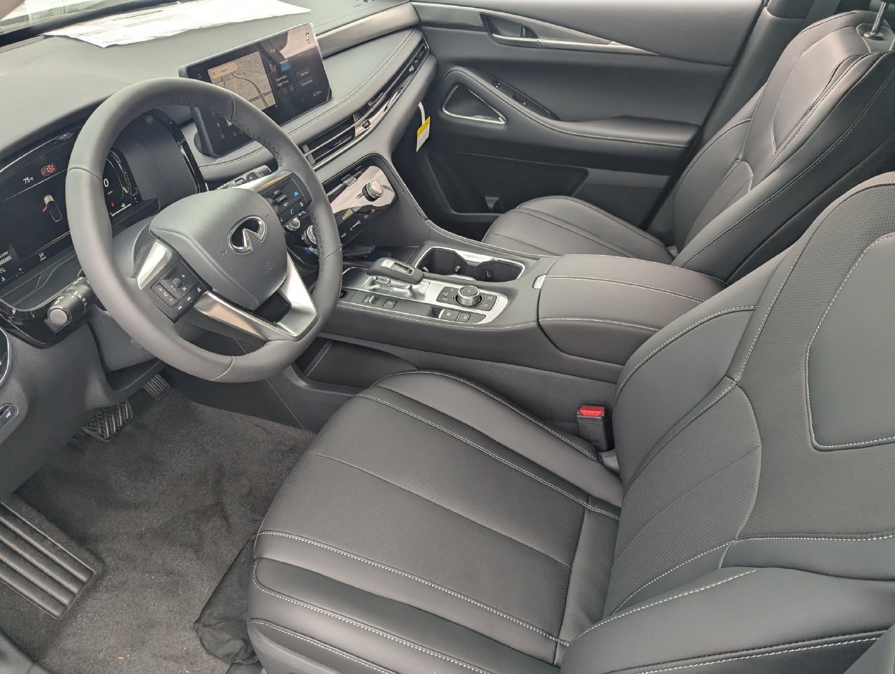 New 2027 INFINITI QX60 Luxe FWD image 11