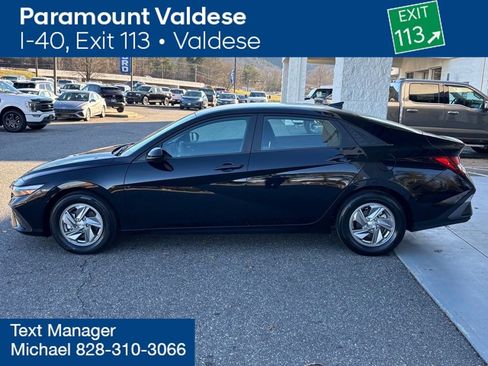 Certified 2024 Hyundai Elantra SE image 24