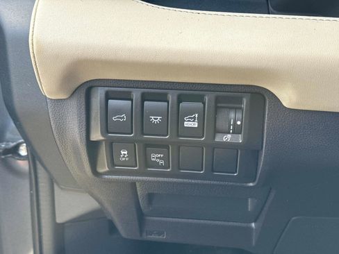 Used 2020 Subaru Ascent Limited w/ Technology Package image 30