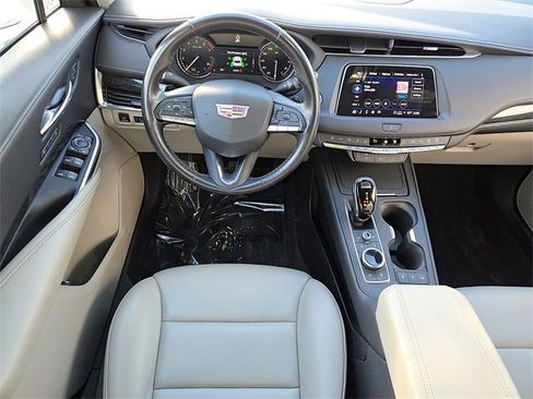 Used 2022 Cadillac XT4 Premium Luxury w/ Safety Alert Package image 21
