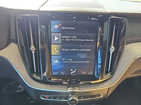 Used 2018 Volvo XC60 T8 Inscription AWD/4WD image 18