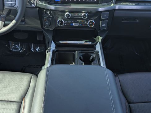 New 2025 Ford F250 Lariat w/ Lariat Ultimate Package AWD/4WD image 50