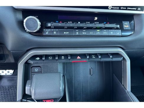 Used 2023 Toyota Tundra Limited image 23