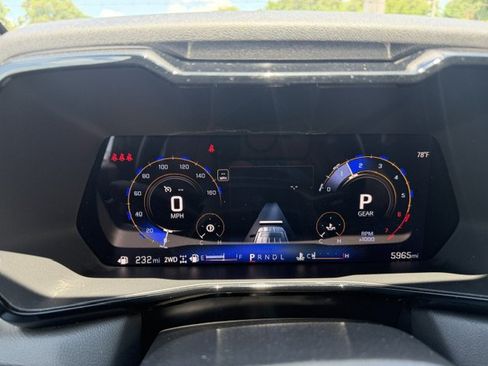 Used 2025 Chevrolet Colorado LT w/ Advanced Trailering Package AWD/4WD image 13