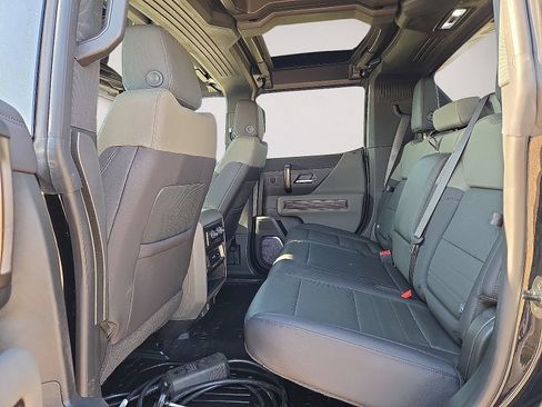 Used 2025 GMC Hummer EV 2X w/ LPO, Roof Cross Rail Package AWD/4WD image 13