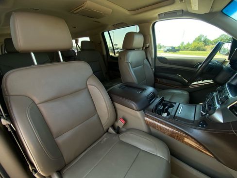 Used 2016 Chevrolet Suburban LTZ AWD/4WD image 36