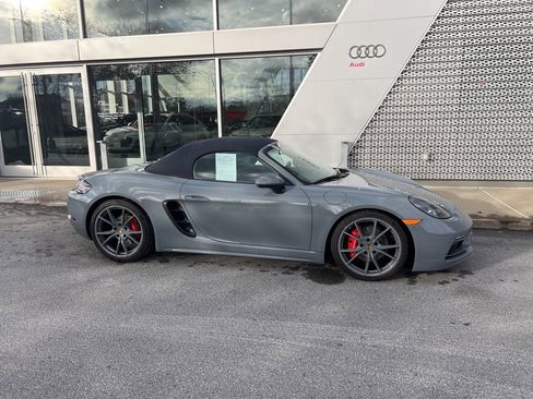 Used 2024 Porsche 718 Boxster S image 14