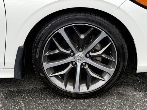 Used 2023 Honda Civic Touring image 11