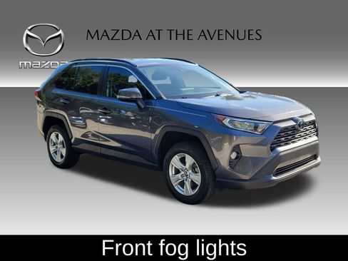 Used 2021 Toyota RAV4 XLE image 3