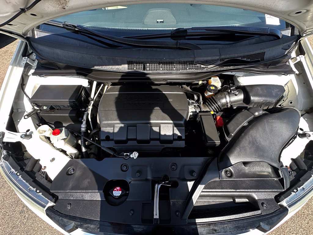 Used 2015 Honda Odyssey Touring image 16