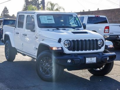 New 2025 Jeep Gladiator Sport