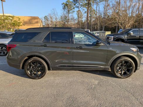 Certified 2023 Ford Explorer ST-Line w/ Class IV Trailer Tow Package image 4