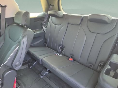 Used 2025 Hyundai Palisade SEL FWD image 25
