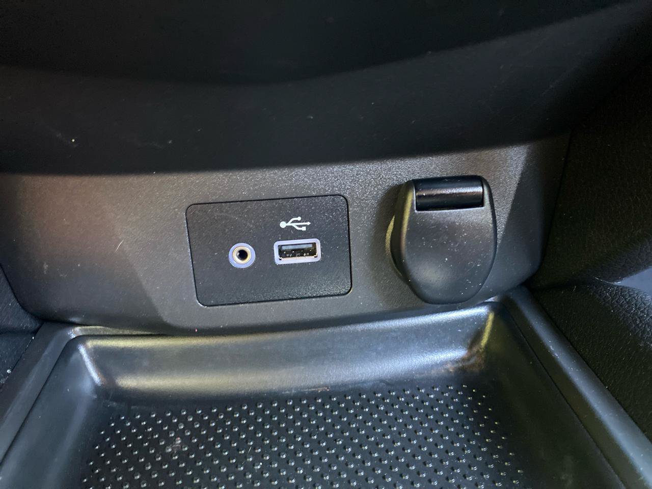 Used 2018 Nissan Rogue SV w/ Sun & Sound Touring Package AWD/4WD image 18