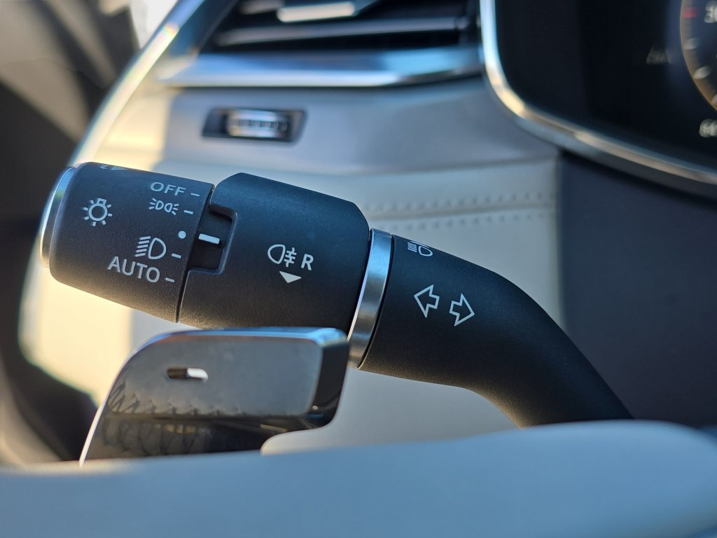 Used 2025 Jaguar F-PACE R-Dynamic S AWD/4WD image 26