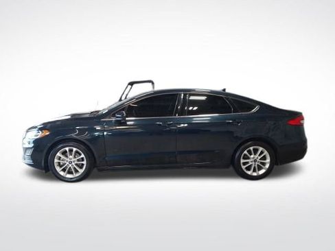 Used 2020 Ford Fusion SE image 19