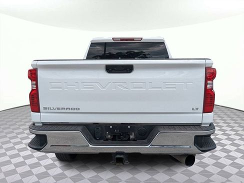 Used 2025 Chevrolet Silverado 2500 LT w/ Convenience Package AWD/4WD image 5