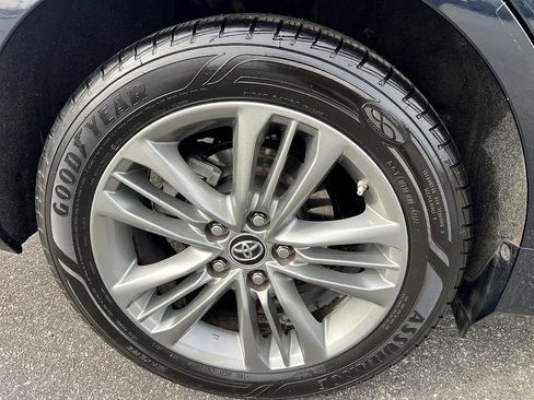 Used 2015 Toyota Camry SE image 24