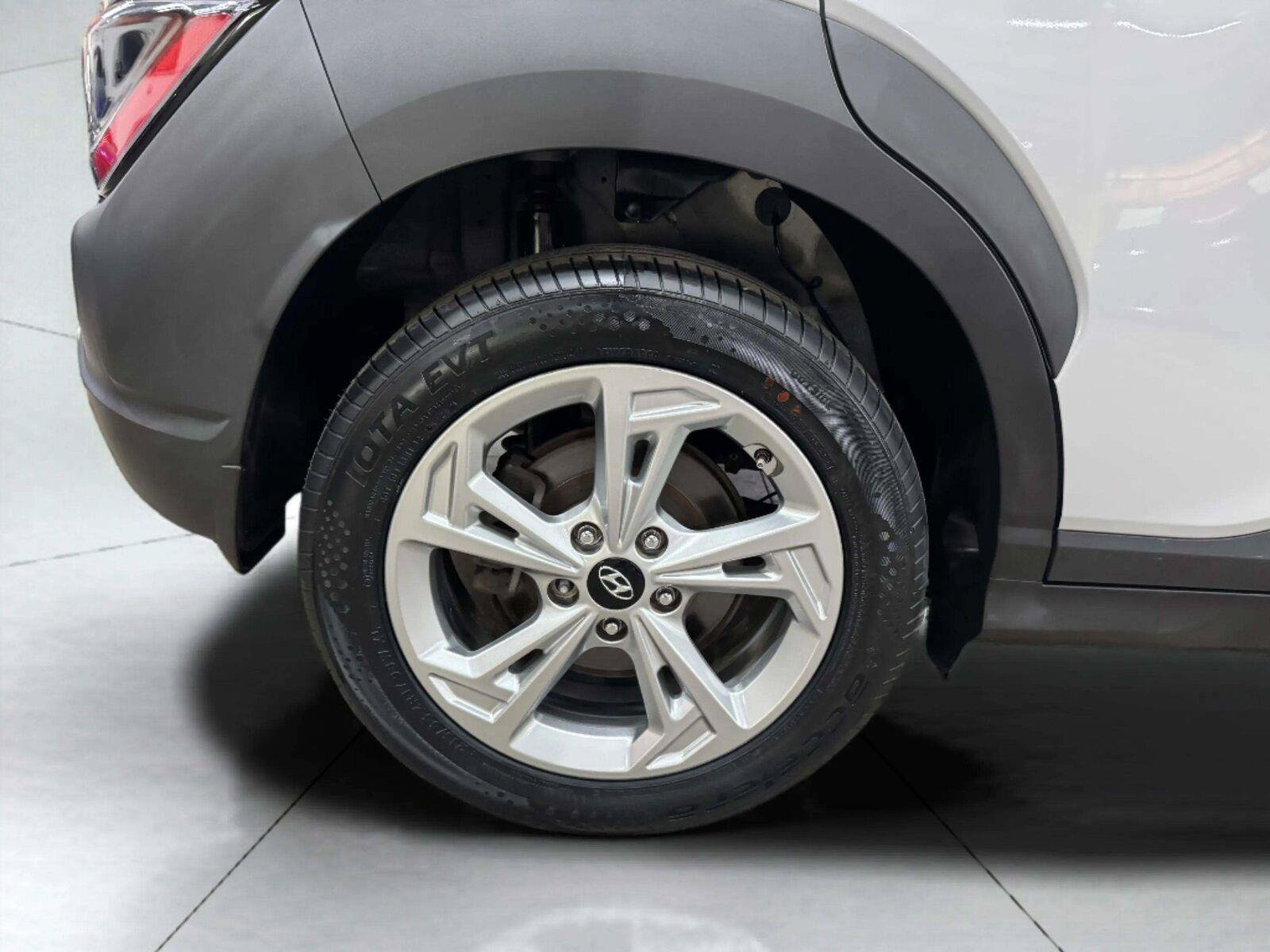 Used 2022 Hyundai Kona SEL AWD/4WD image 57