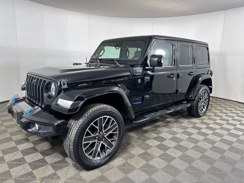 Used 2022 Jeep Wrangler Unlimited Sahara image 7