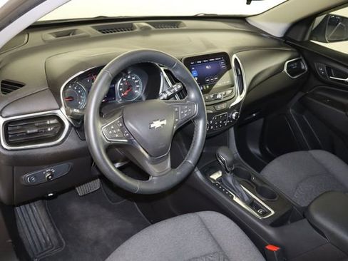 Used 2024 Chevrolet Equinox LT FWD image 25