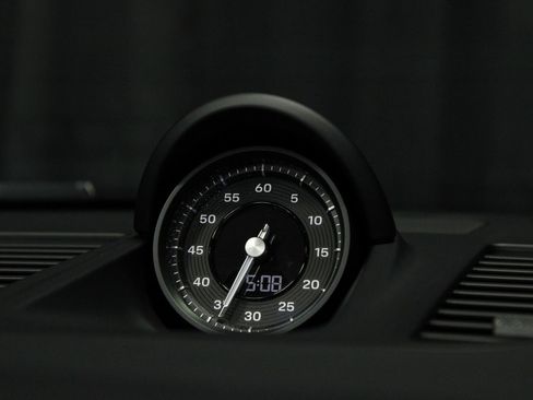 Certified 2025 Porsche 911 Carrera RWD image 15