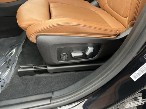 Used 2023 BMW X4 xDrive30i w/ Premium Package image 14