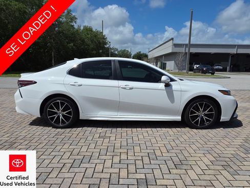 Used 2023 Toyota Camry SE image 12