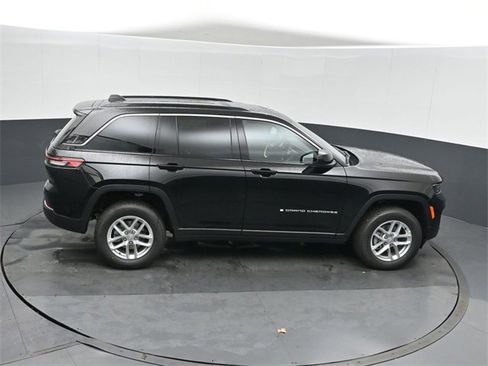 New 2025 Jeep Grand Cherokee Laredo image 28
