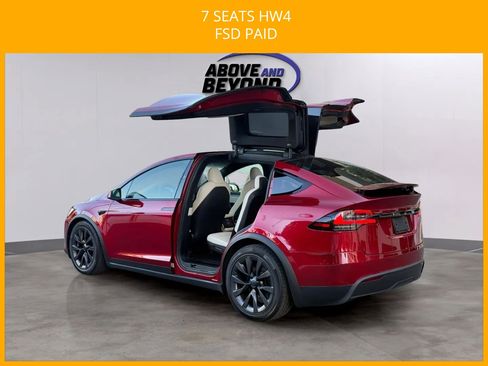 Used 2023 Tesla Model X image 5