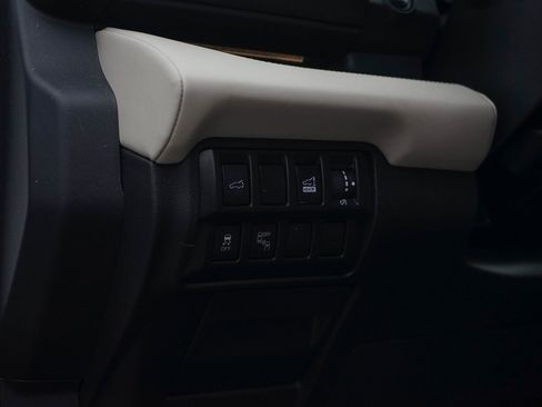 Used 2019 Subaru Ascent Touring w/ Popular Package #3 image 20