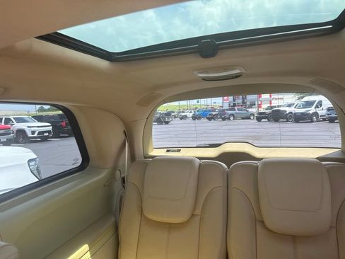 Used 2011 Mercedes-Benz GL 450 4MATIC image 12