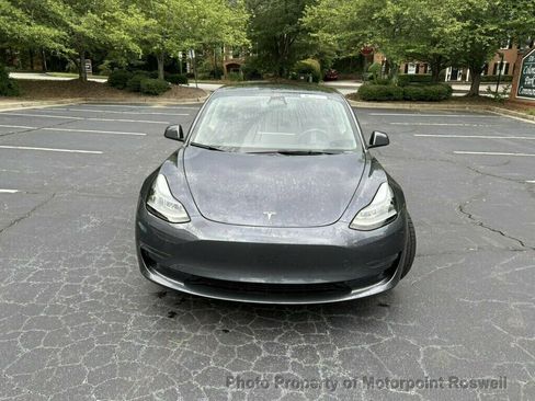 Used 2023 Tesla Model 3 Standard Range RWD image 4