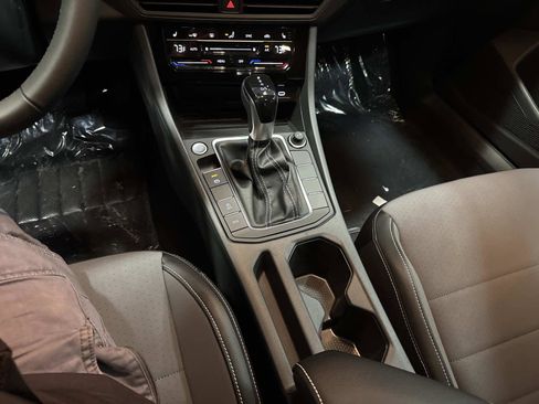 New 2026 Volkswagen Jetta SE image 25