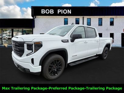 New 2025 GMC Sierra 1500 Elevation w/ Preferred Package