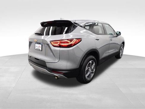 Used 2024 Chevrolet Blazer LT image 9
