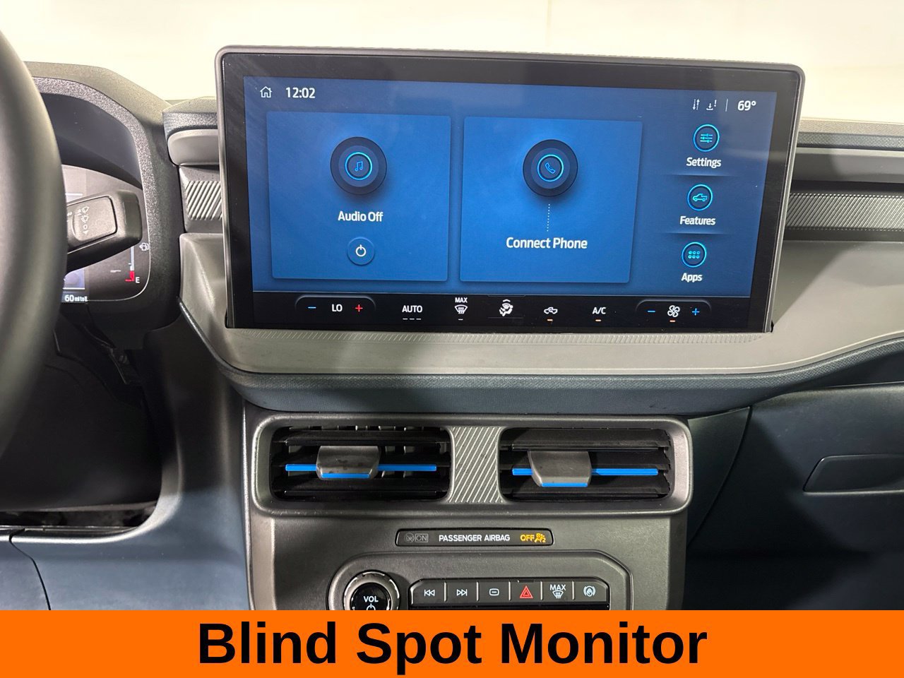 Used 2025 Ford Maverick Lobo AWD/4WD image 16