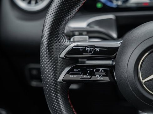 Certified 2024 Mercedes-Benz EQB 300 300 image 29