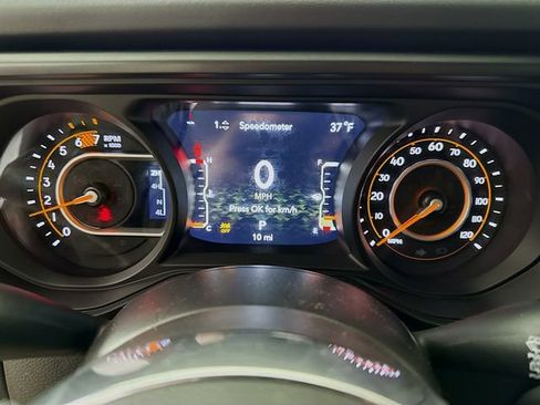 New 2026 Jeep Wrangler Unlimited Sahara AWD/4WD image 12