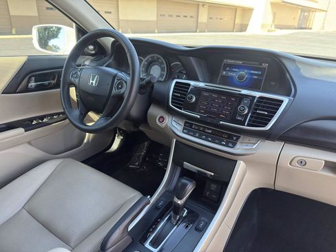 Used 2015 Honda Accord EX-L image 17