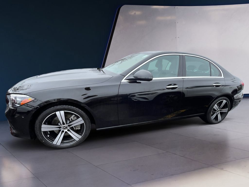 Used 2025 Mercedes-Benz C 300 4MATIC Sedan image 2